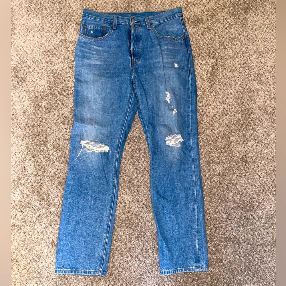Levi’s 501 Medium Wash Distressed Jeans - High Rise Straight Leg - Size 30 x 30